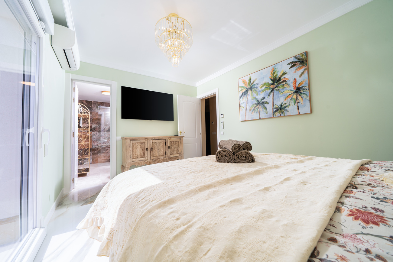 4 Bed, 3 Bath, HouseFor Sale, Torrevieja, Alicante