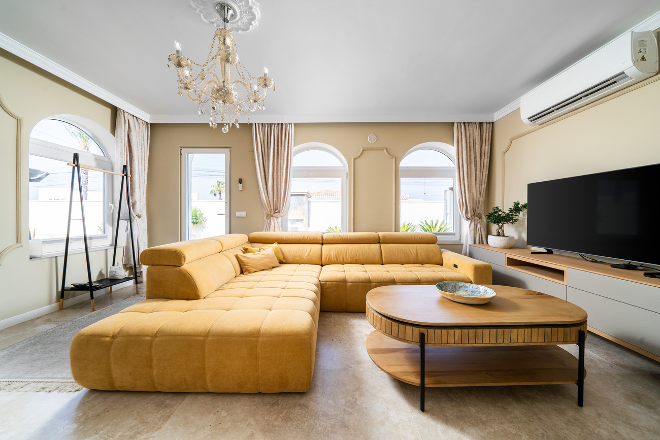 4 Bed, 3 Bath, HouseFor Sale, Torrevieja, Alicante