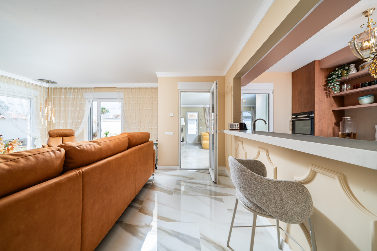 4 Bed, 3 Bath, HouseFor Sale, Torrevieja, Alicante