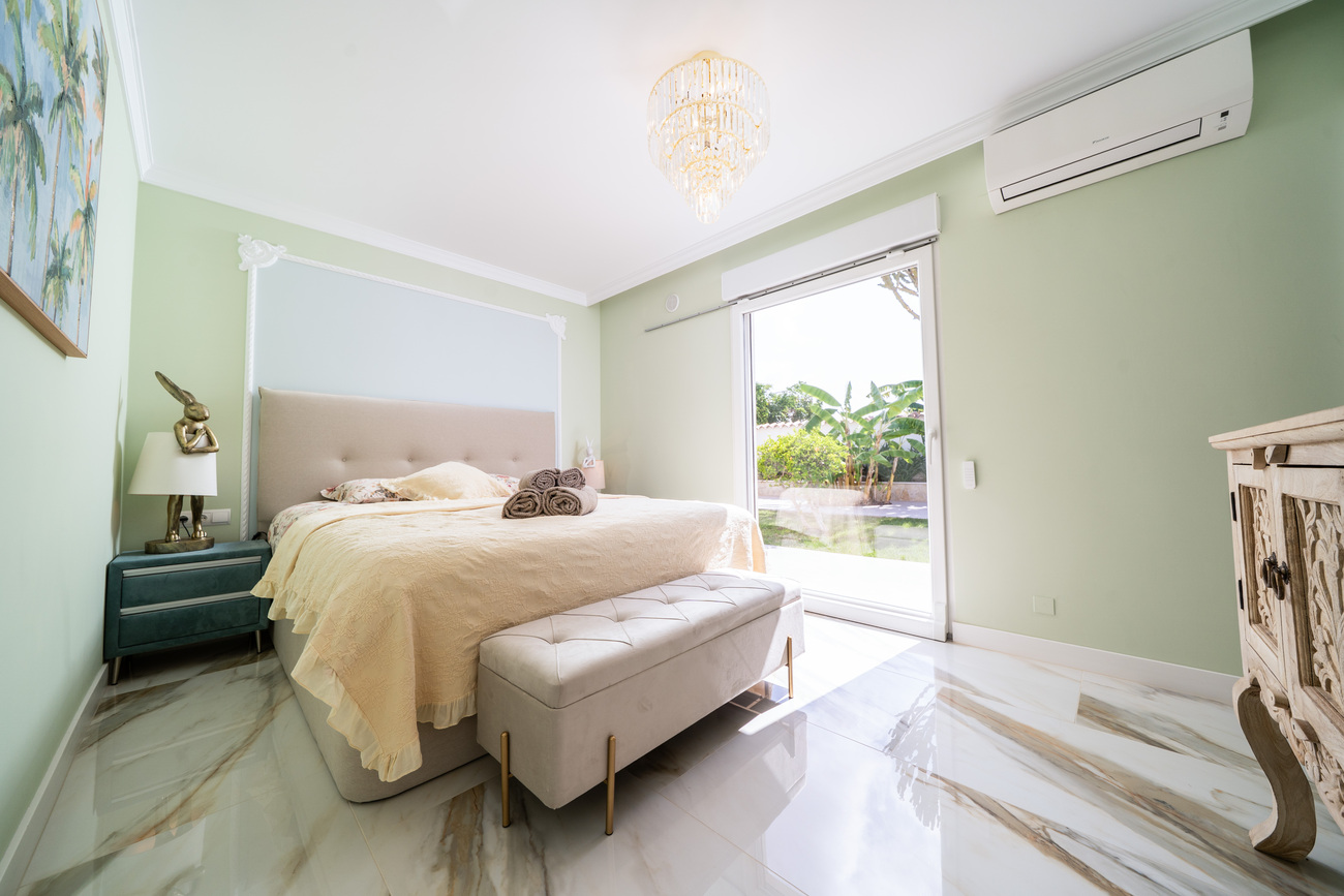 4 Bed, 3 Bath, HouseFor Sale, Torrevieja, Alicante