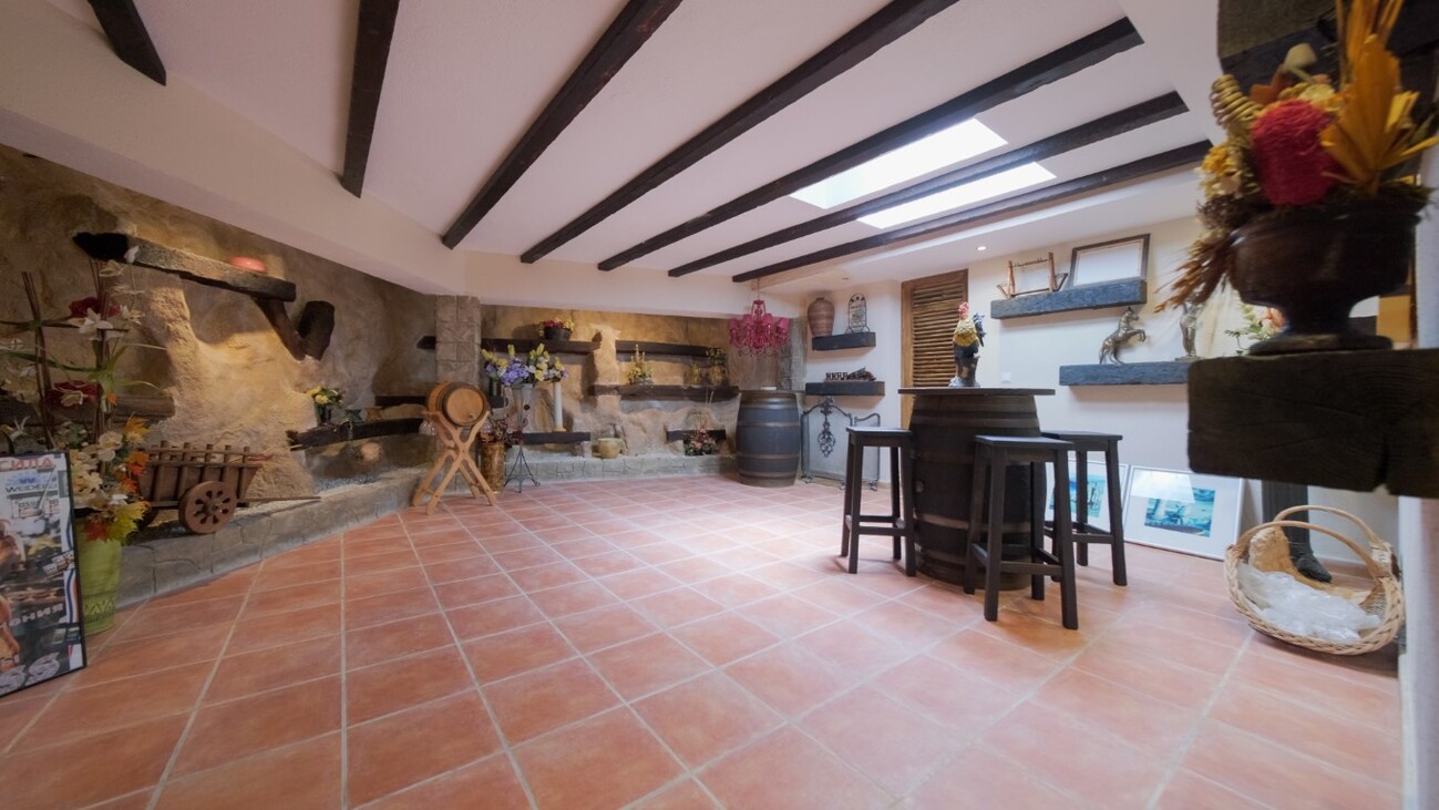 6 Bed, 4 Bath, HouseFor Sale, Callosa d'En Sarrià, Alicante