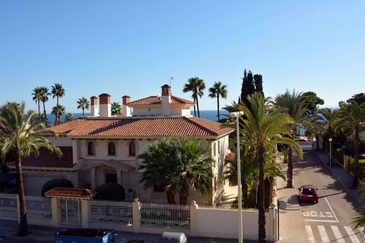9 Bed, 6 Bath, HouseFor Sale, Orihuela Costa, Alicante