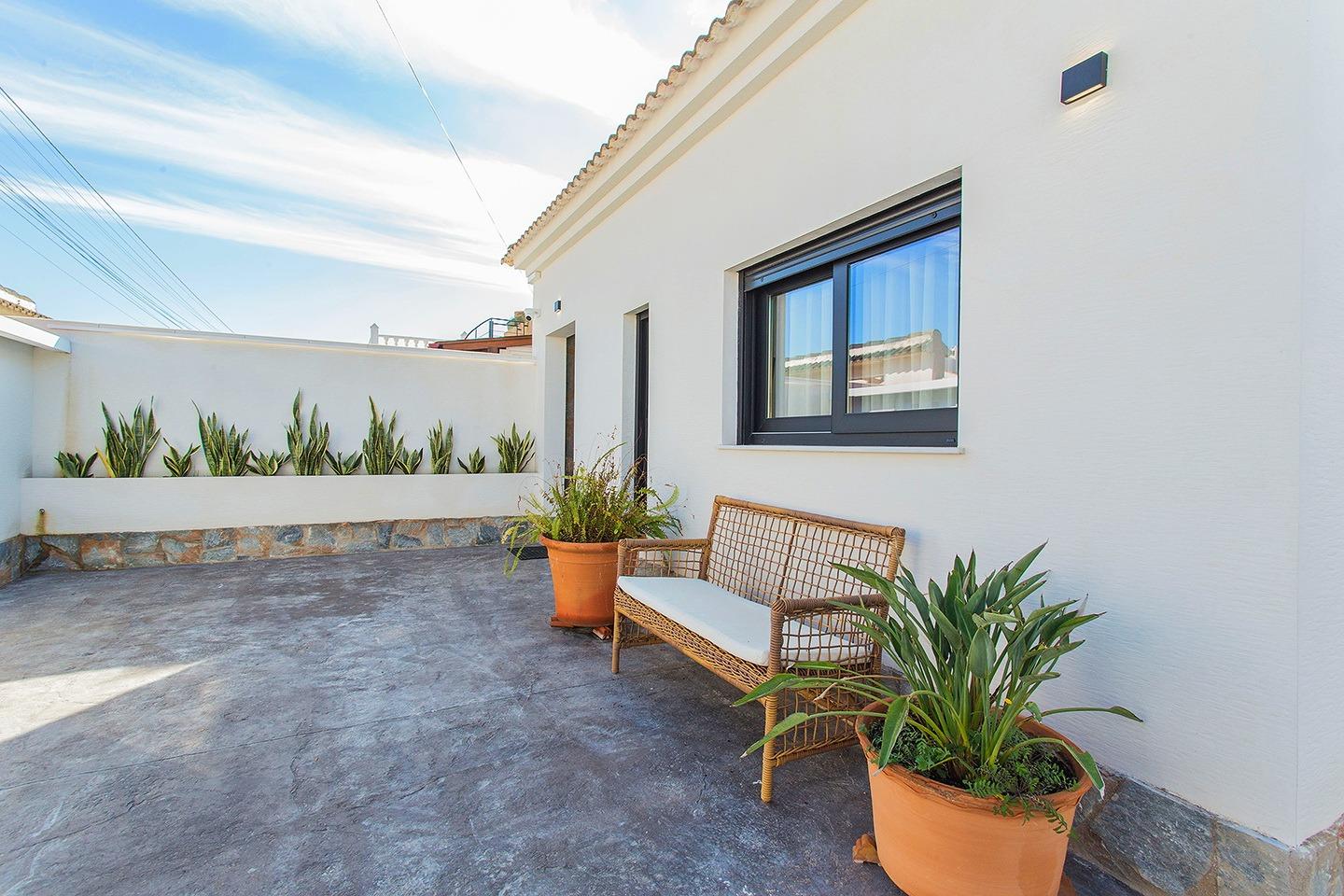 2 Bed, 2 Bath, HouseFor Sale, Torrevieja, Alicante 2 Bed, 2 Bath, HouseFor Sale, Torrevieja, Alicante