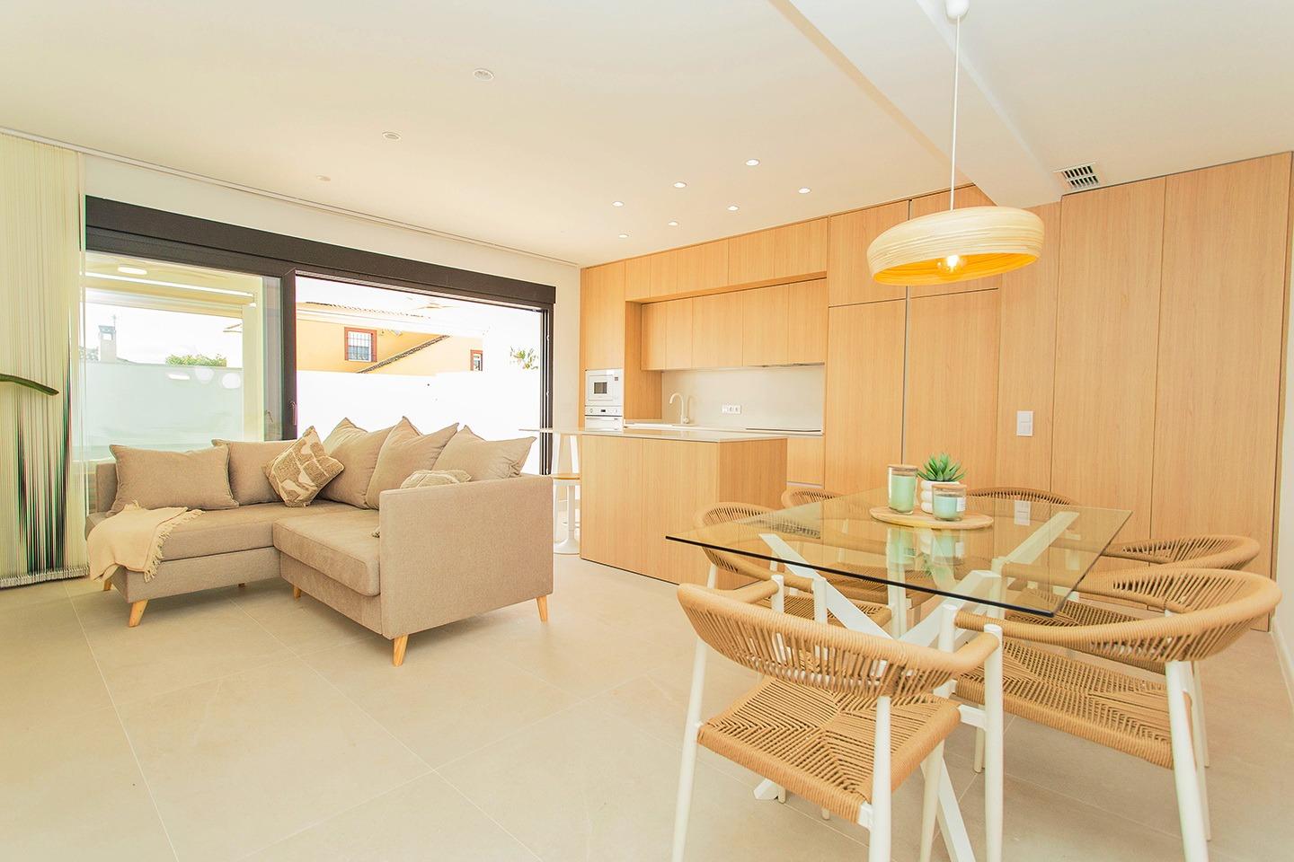 2 Bed, 2 Bath, HouseFor Sale, Torrevieja, Alicante