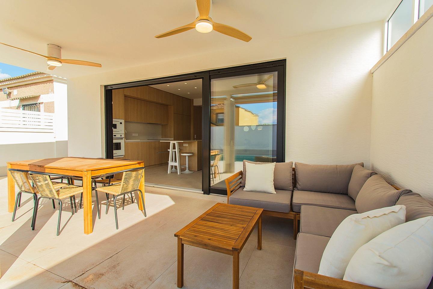 2 Bed, 2 Bath, HouseFor Sale, Torrevieja, Alicante