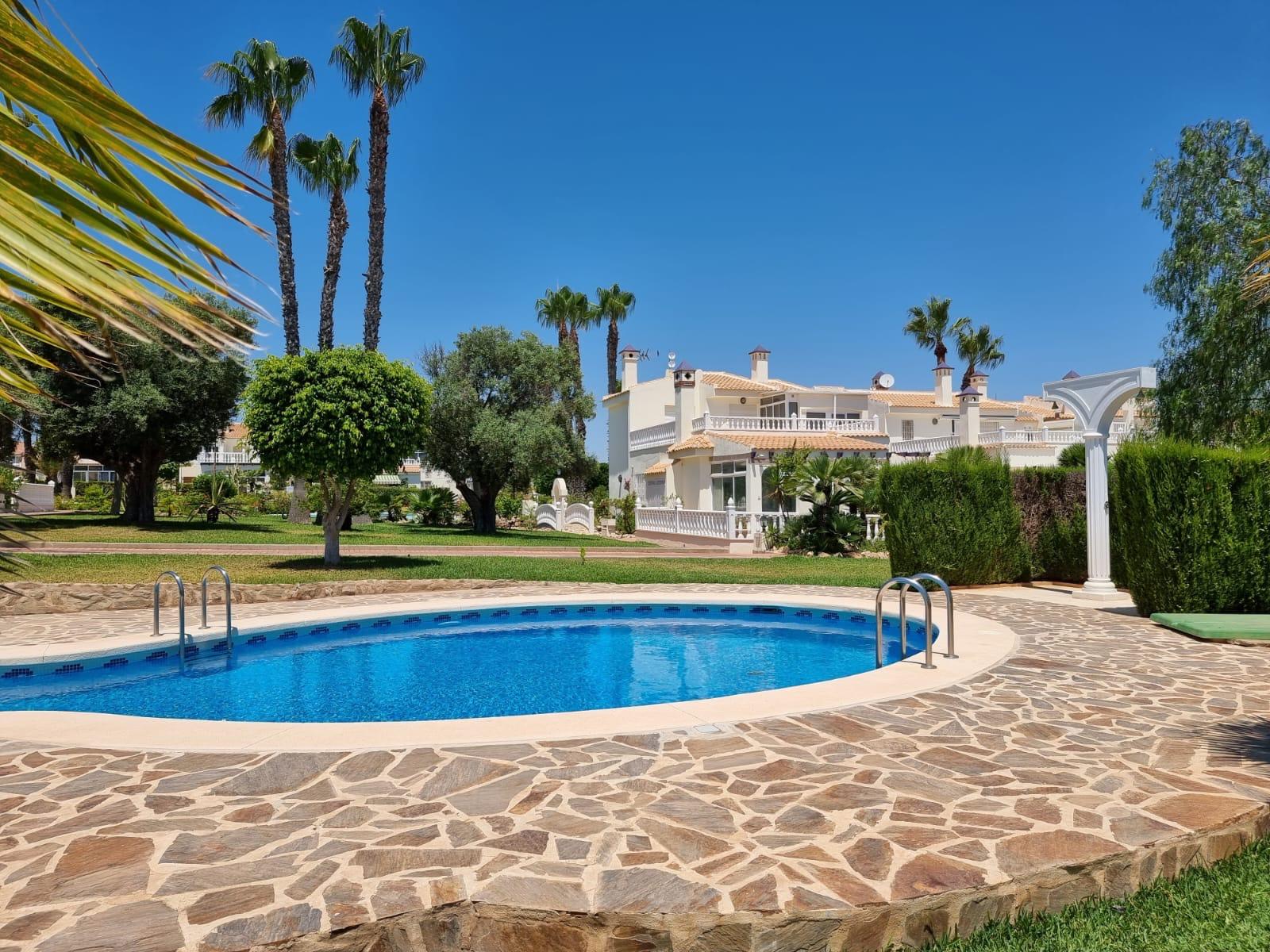 2 Bed, 1 Bath, ApartmentFor Sale, Torrevieja, Alicante