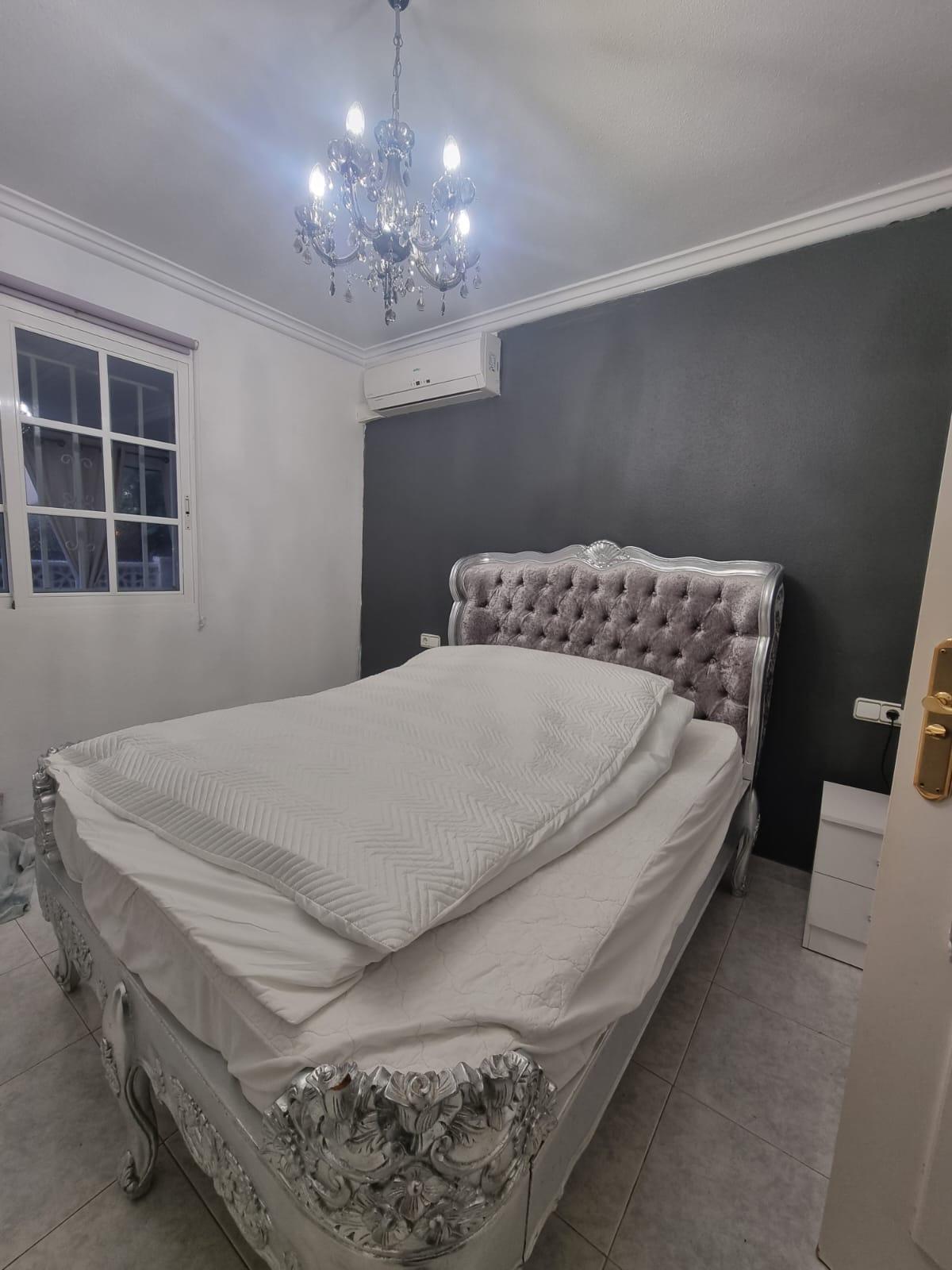 2 Bed, 1 Bath, ApartmentFor Sale, Torrevieja, Alicante