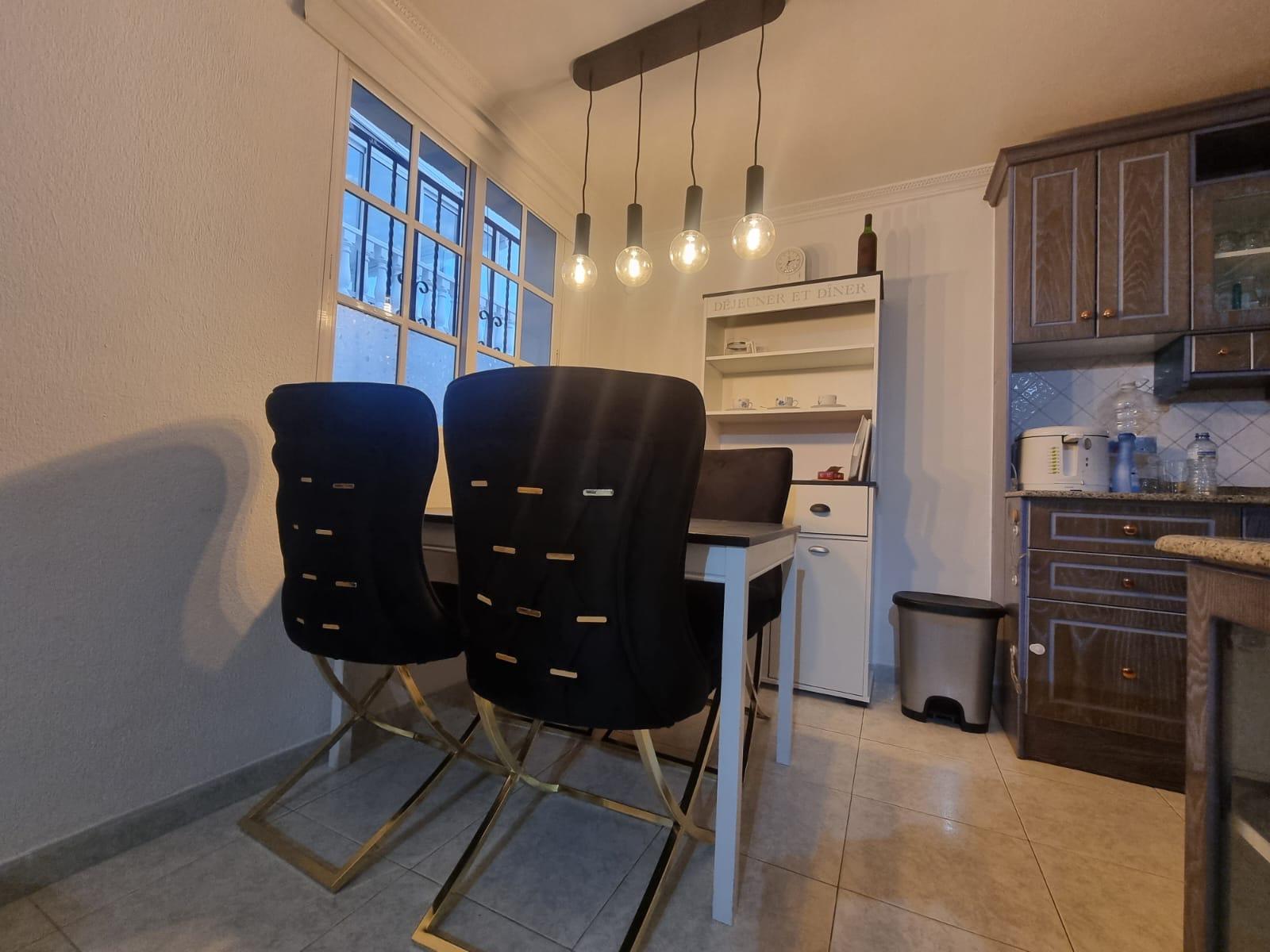 2 Bed, 1 Bath, ApartmentFor Sale, Torrevieja, Alicante