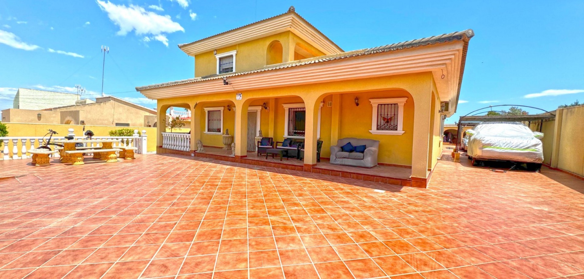 6 Bed, 6 Bath, HouseFor Sale, Torrevieja, Alicante