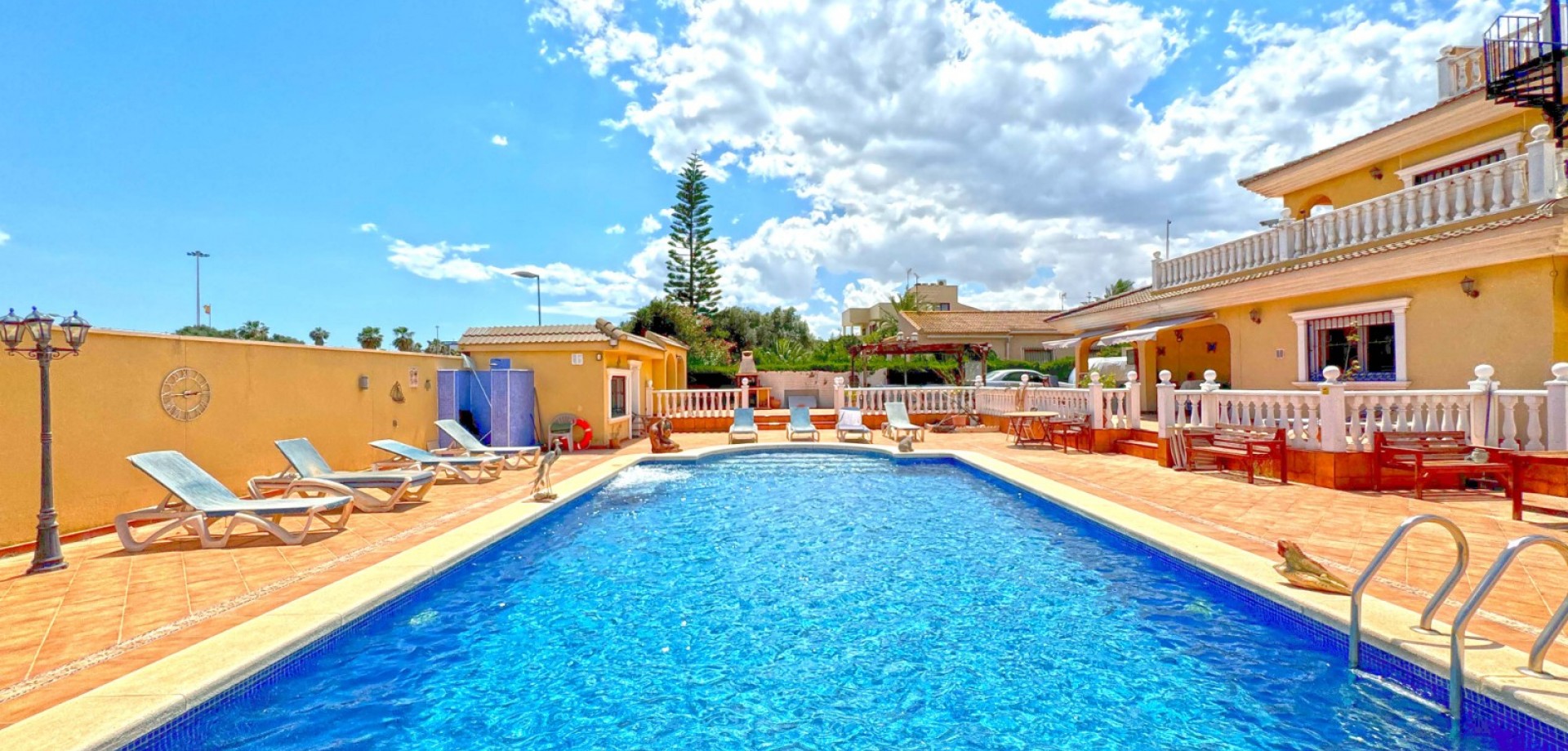 6 Bed, 6 Bath, HouseFor Sale, Torrevieja, Alicante