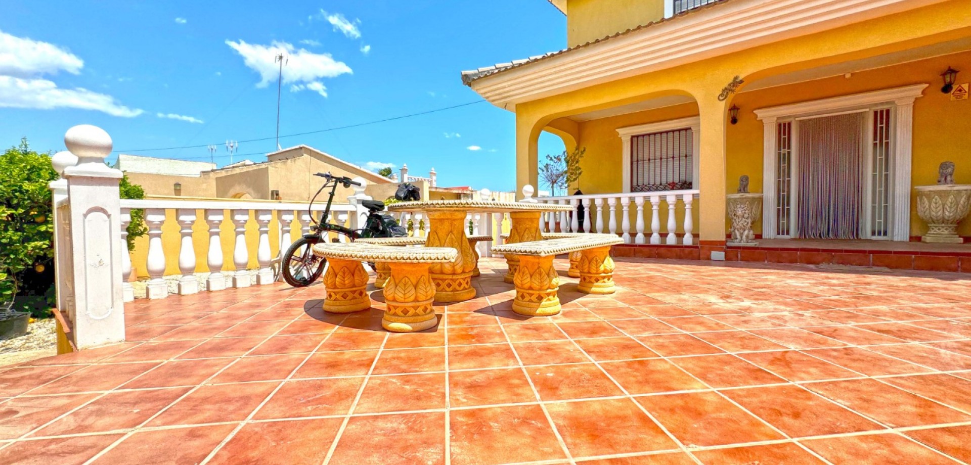 6 Bed, 6 Bath, HouseFor Sale, Torrevieja, Alicante