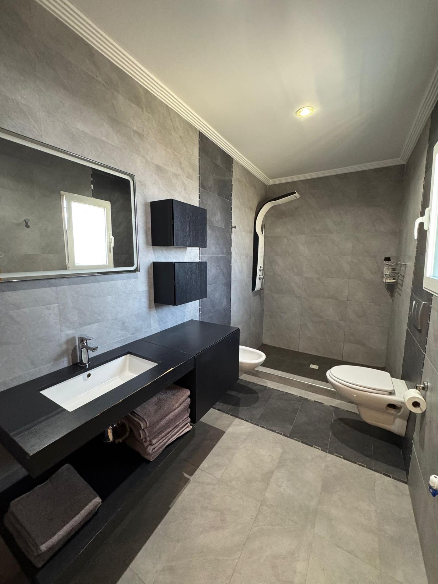 3 Bed, 2 Bath, HouseFor Sale, Torrevieja, Alicante