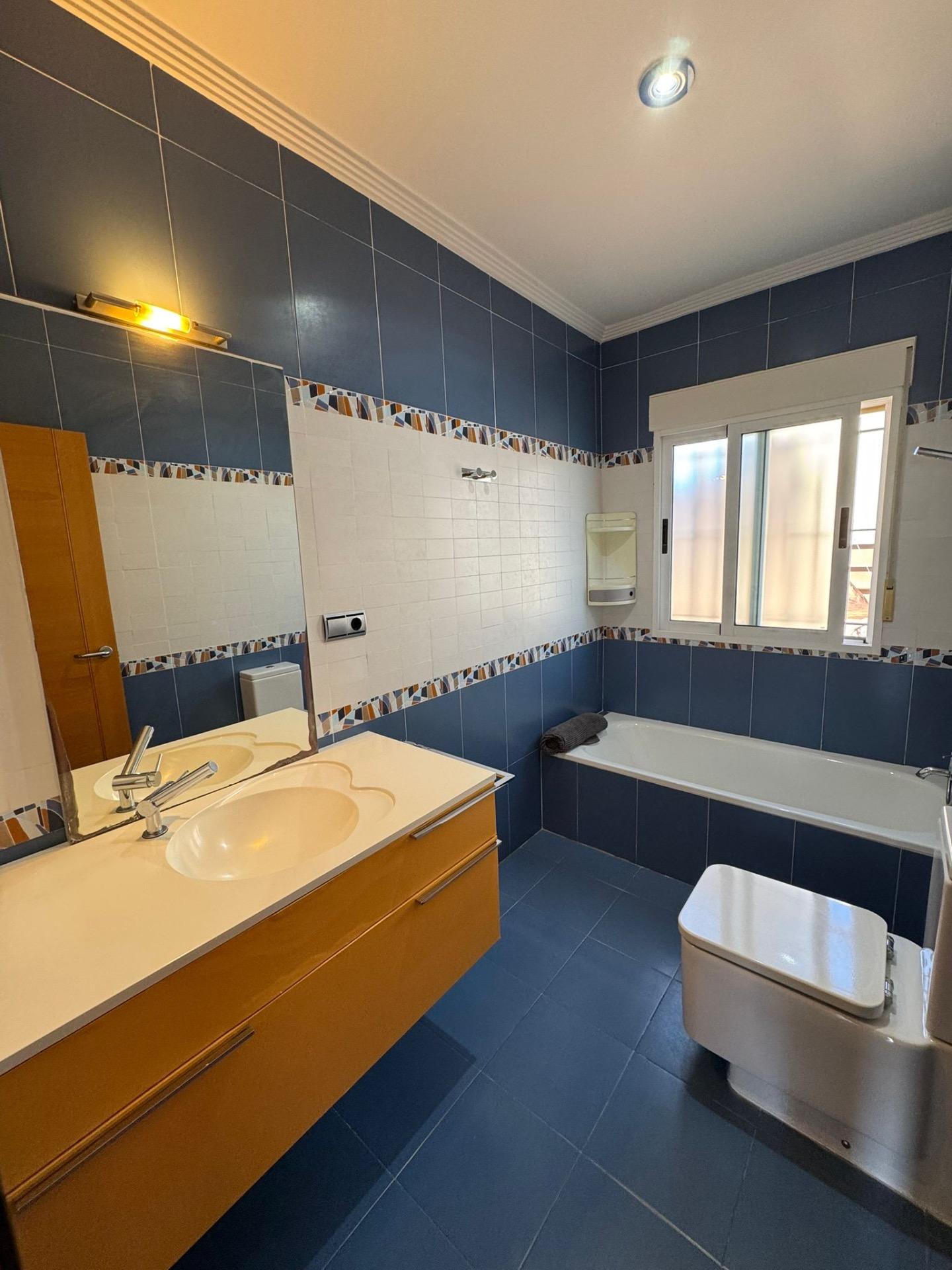 3 Bed, 2 Bath, HouseFor Sale, Torrevieja, Alicante