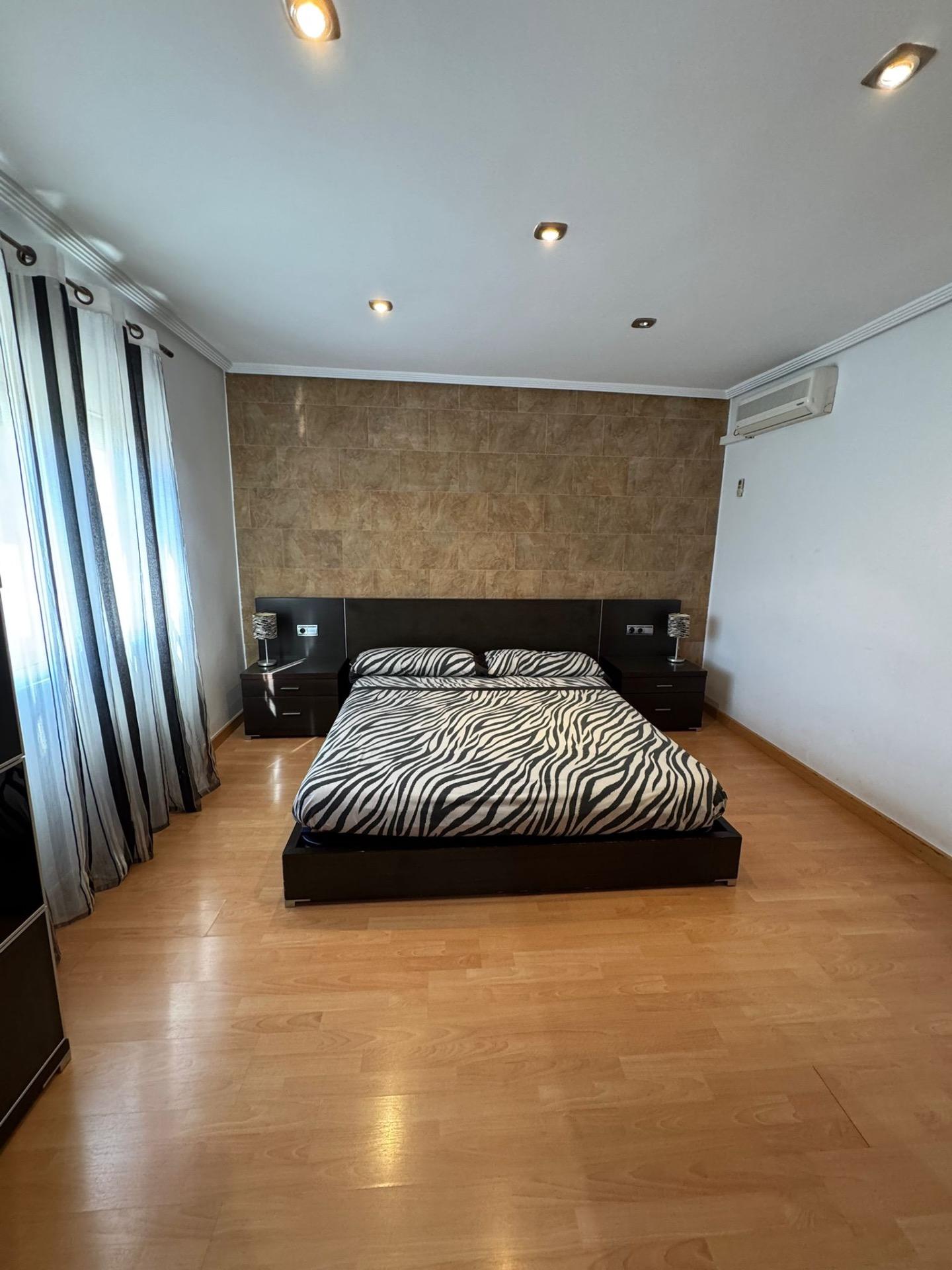 3 Bed, 2 Bath, HouseFor Sale, Torrevieja, Alicante