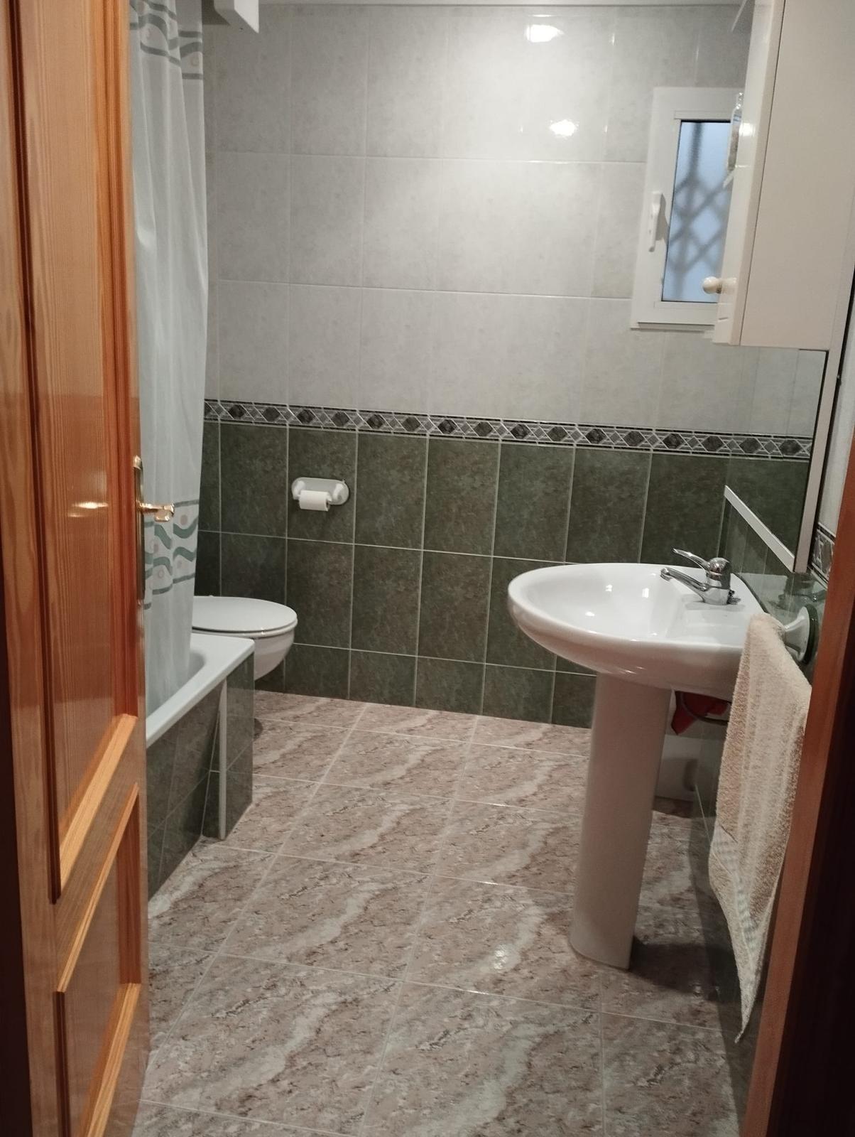 3 Bed, 2 Bath, ApartmentFor Sale, Torrevieja, Alicante