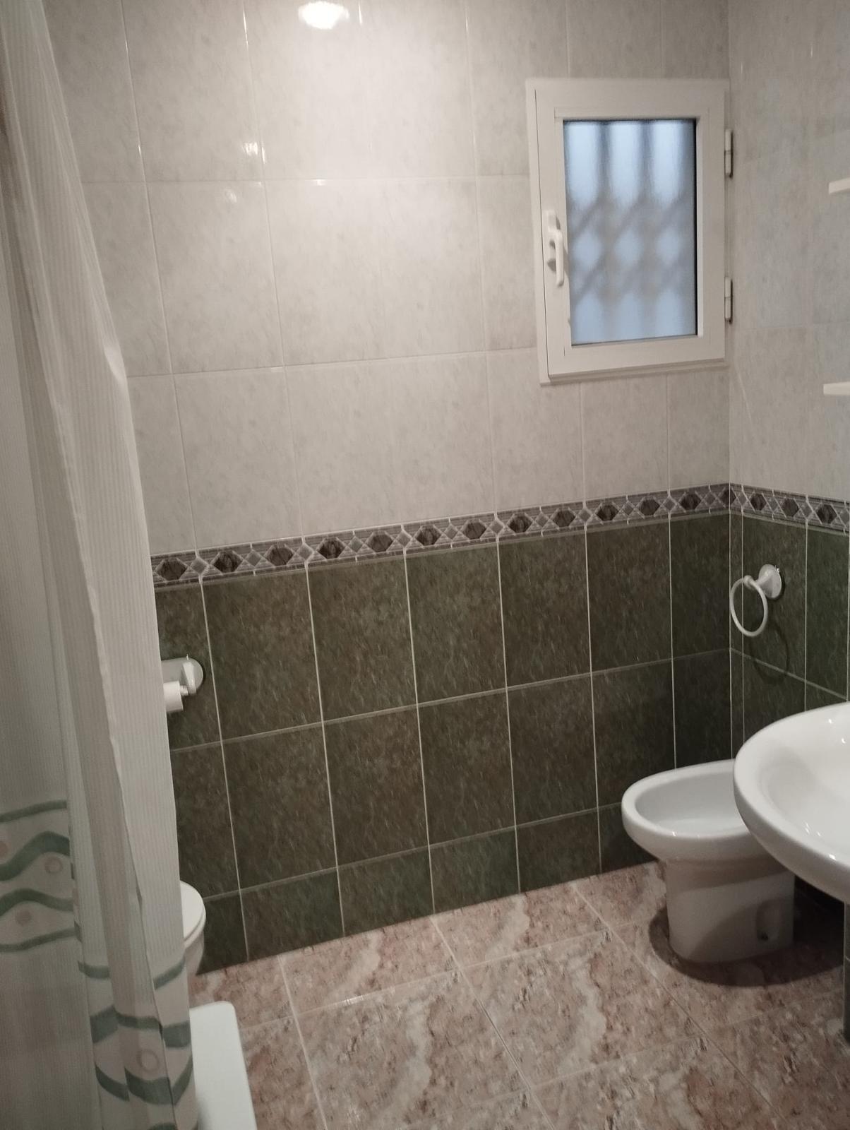 3 Bed, 2 Bath, ApartmentFor Sale, Torrevieja, Alicante