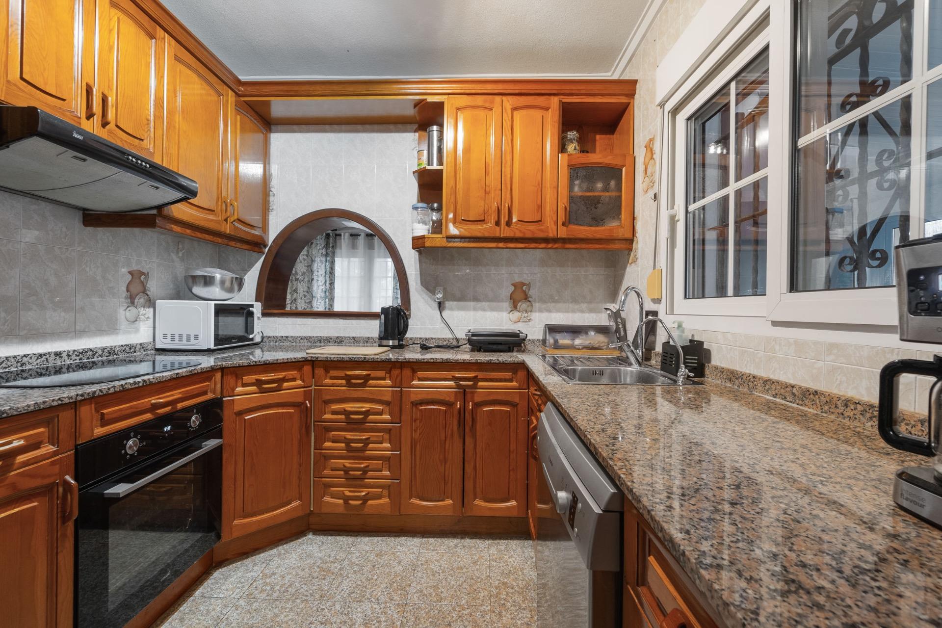 3 Bed, 3 Bath, HouseFor Sale, Torrevieja, Alicante