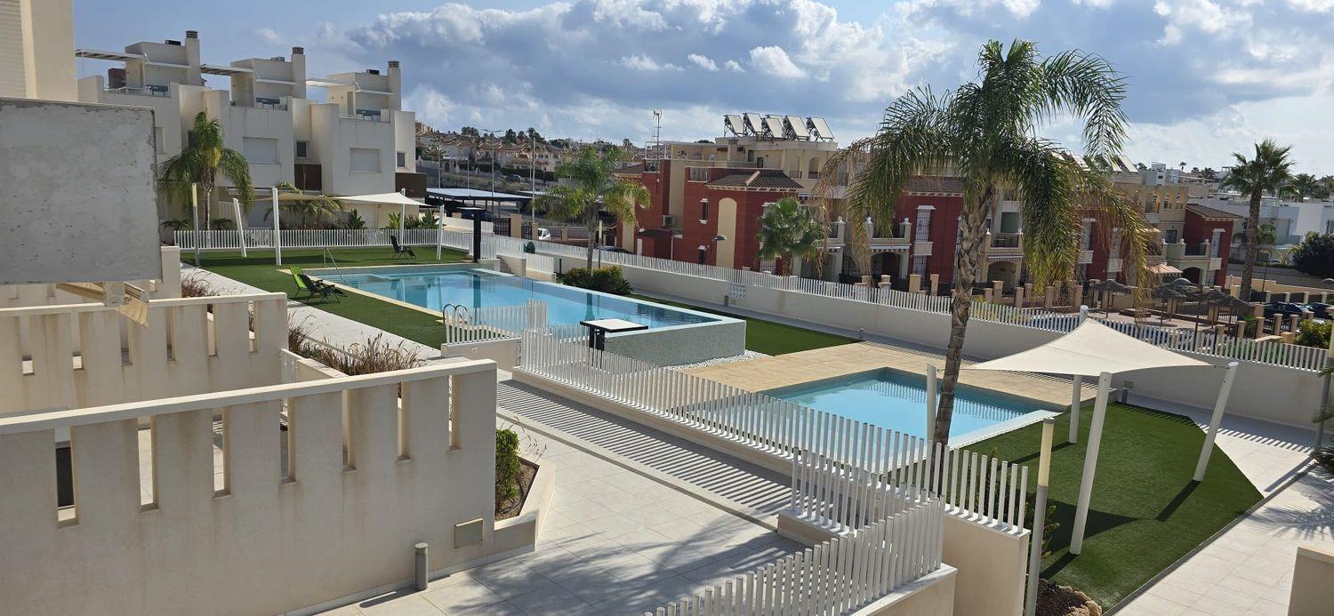 2 Bed, 2 Bath, HouseFor Sale, Torrevieja, Alicante