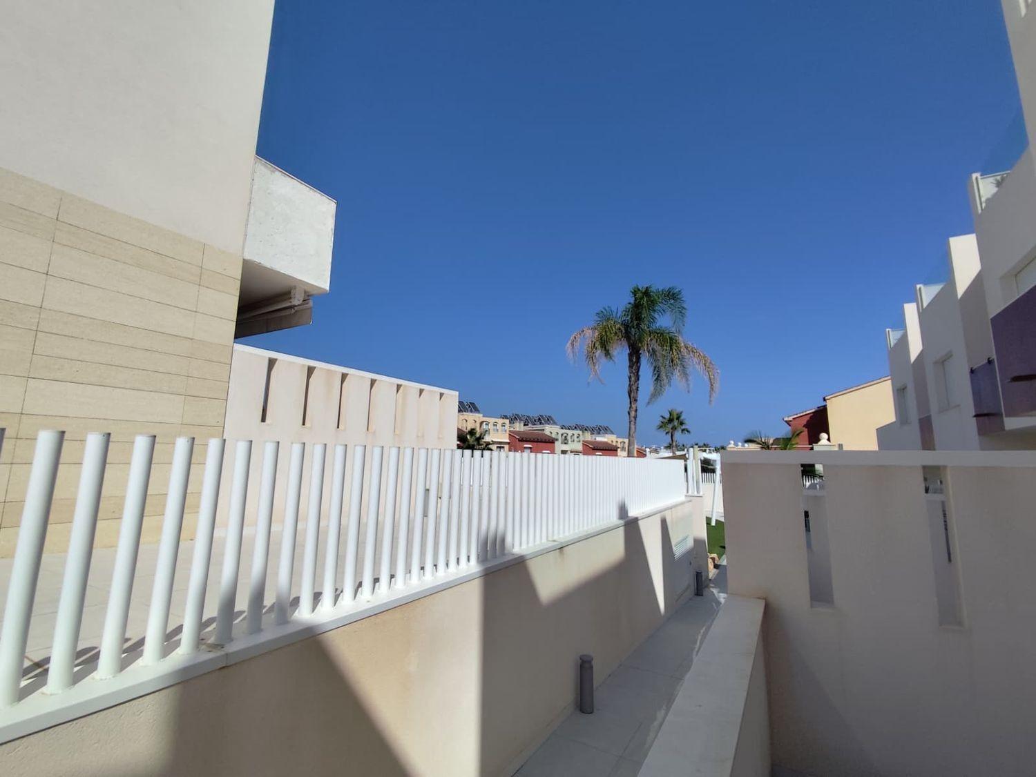 2 Bed, 2 Bath, HouseFor Sale, Torrevieja, Alicante