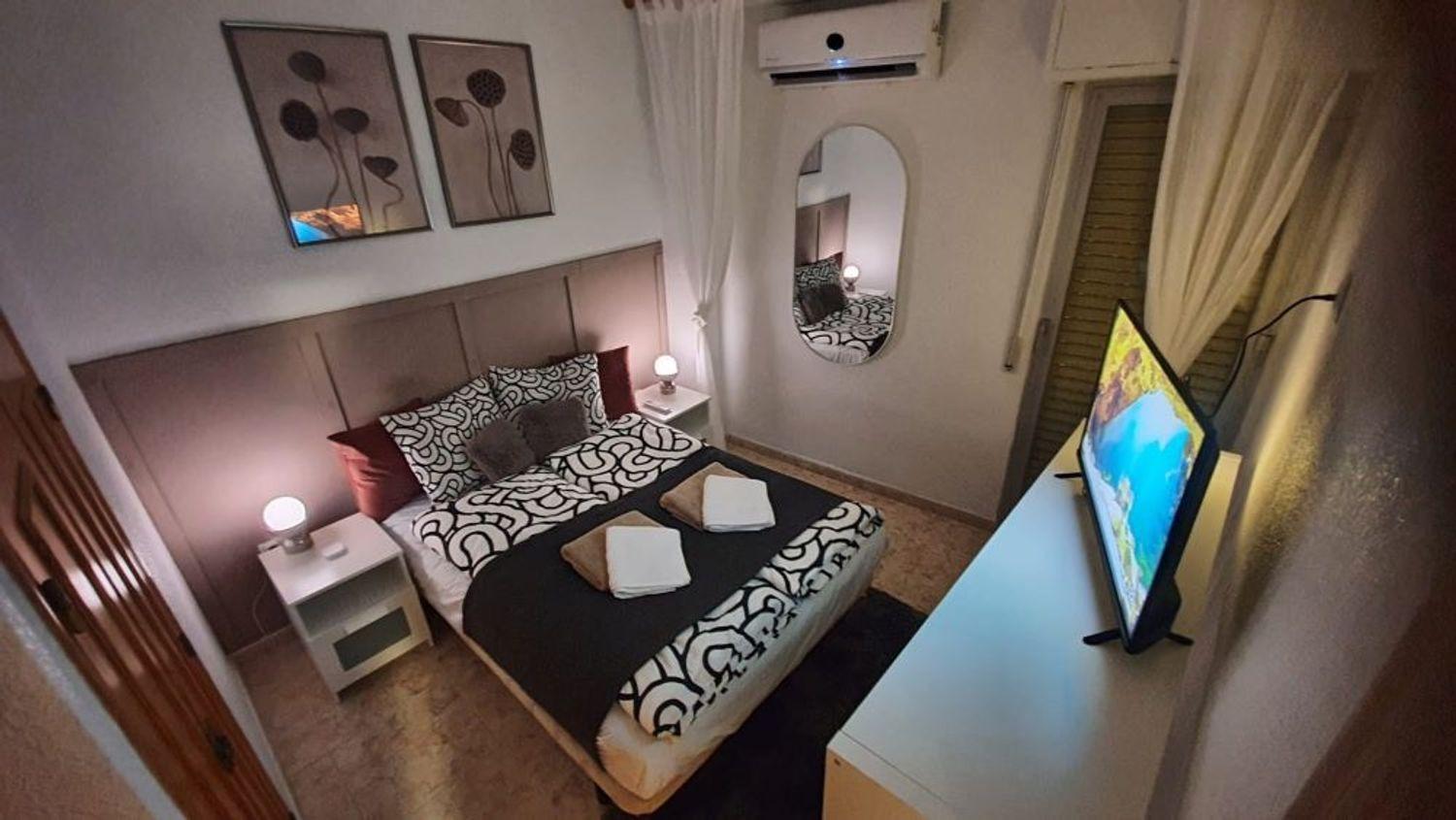 3 Bed, 2 Bath, ApartmentFor Sale, Torrevieja, Alicante