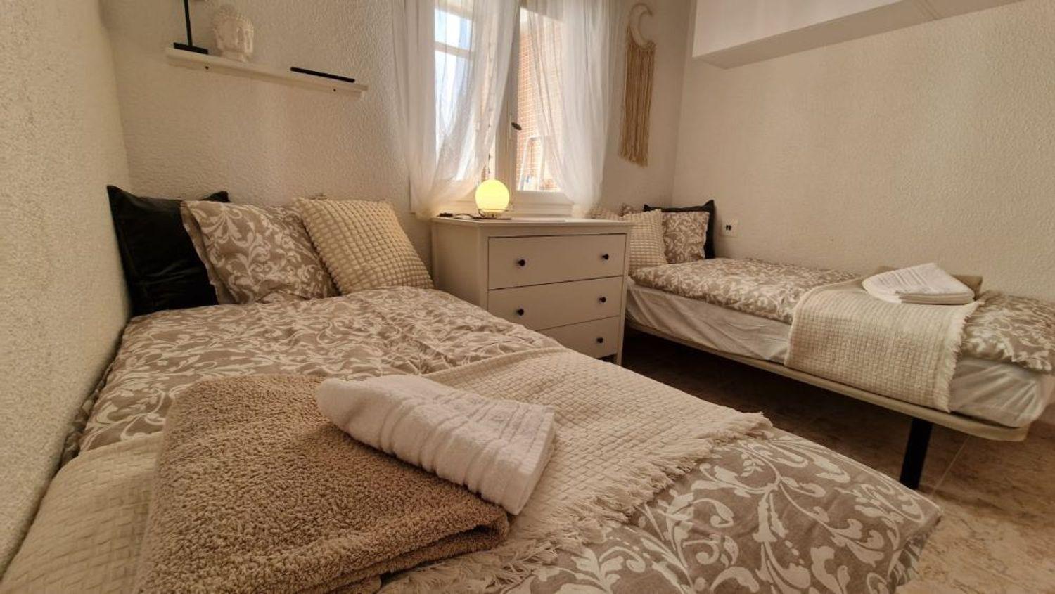 3 Bed, 2 Bath, ApartmentFor Sale, Torrevieja, Alicante