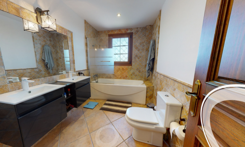 6 Bed, 3 Bath, HouseFor Sale, Elche, Alicante