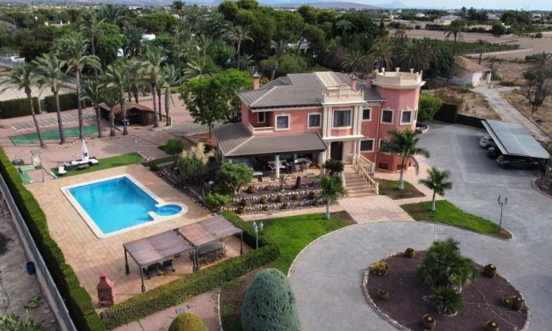 6 Bed, 3 Bath, HouseFor Sale, Elche, Alicante