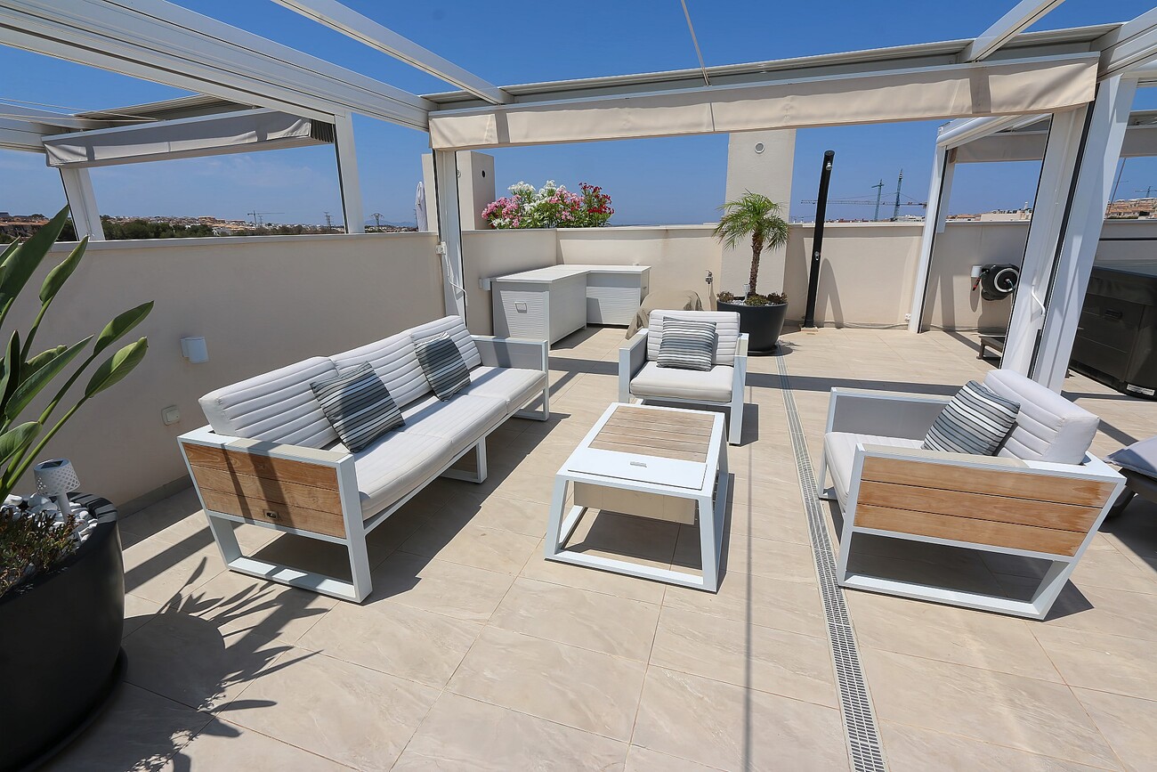 2 Bed, 2 Bath, ApartmentFor Sale, Los Altos, Alicante