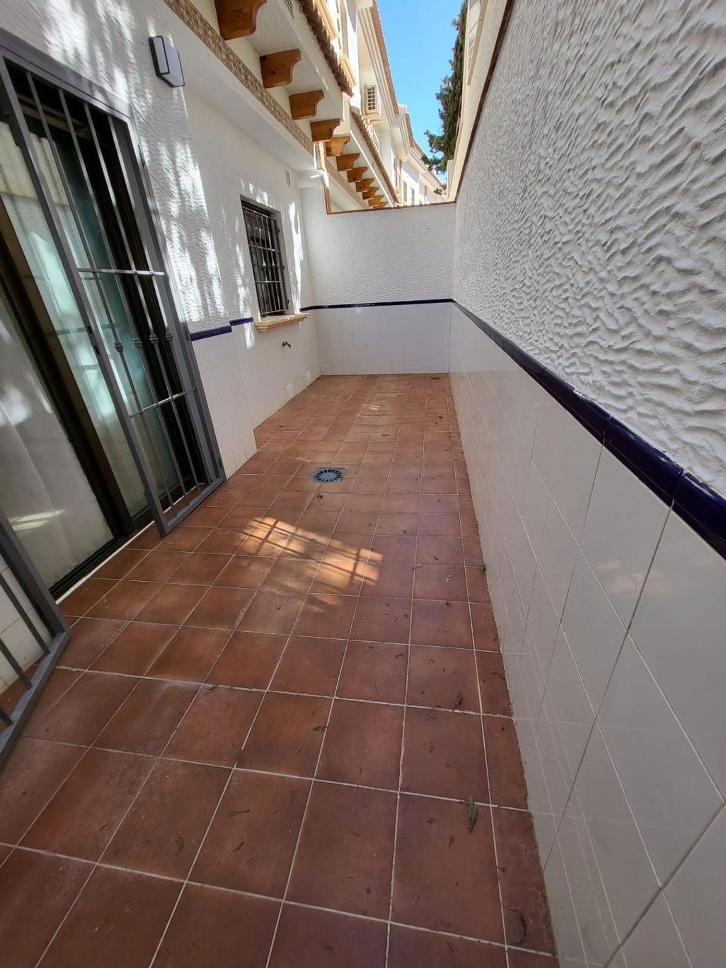 3 Bed, 3 Bath, HouseFor Sale, San Miguel de Salinas, Alicante