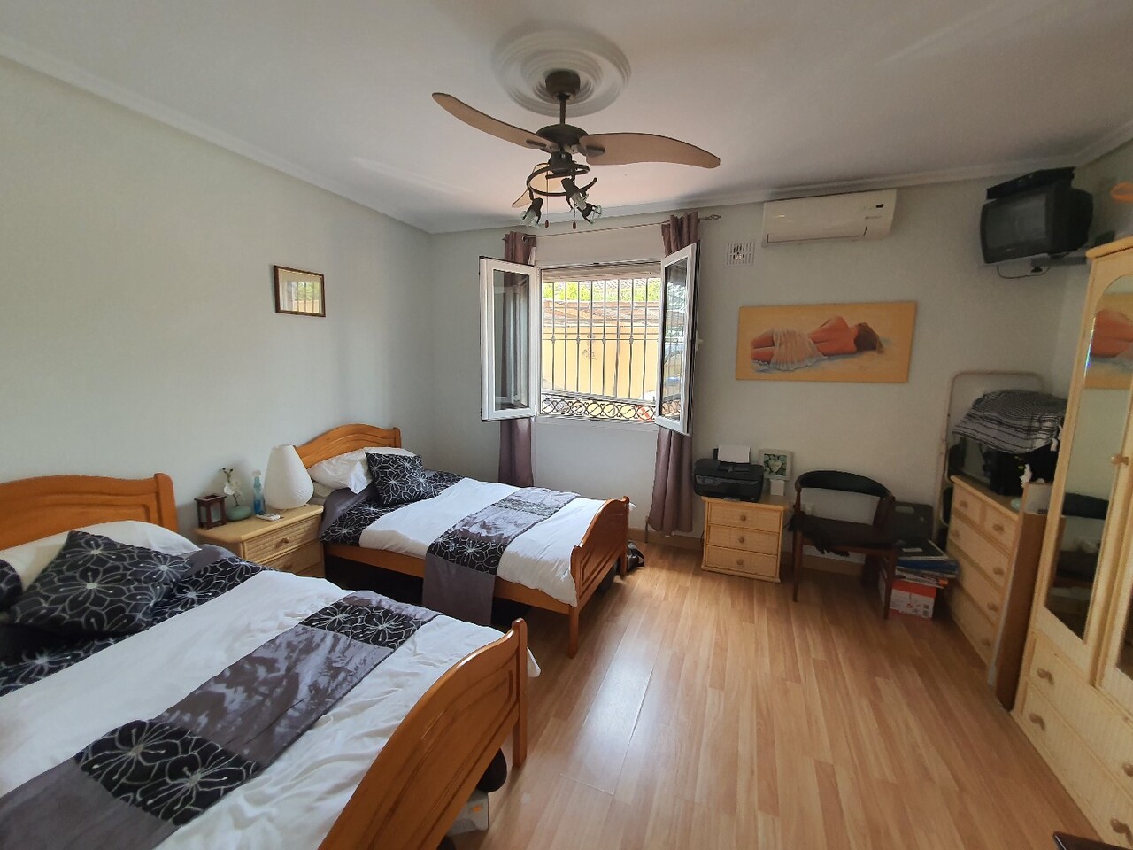 6 Bed, 5 Bath, HouseFor Sale, Los Balcones, Alicante