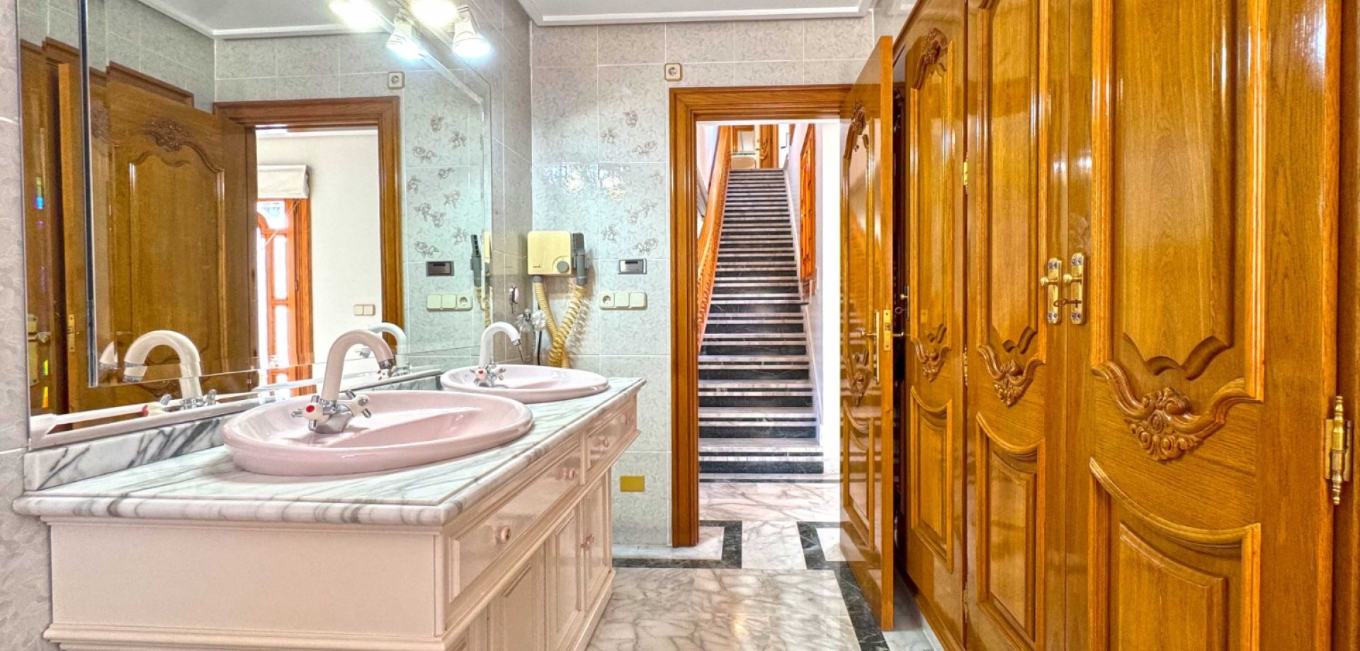 6 Bed, 4 Bath, ApartmentFor Sale, San Pedro Del Pinatar, Murcia