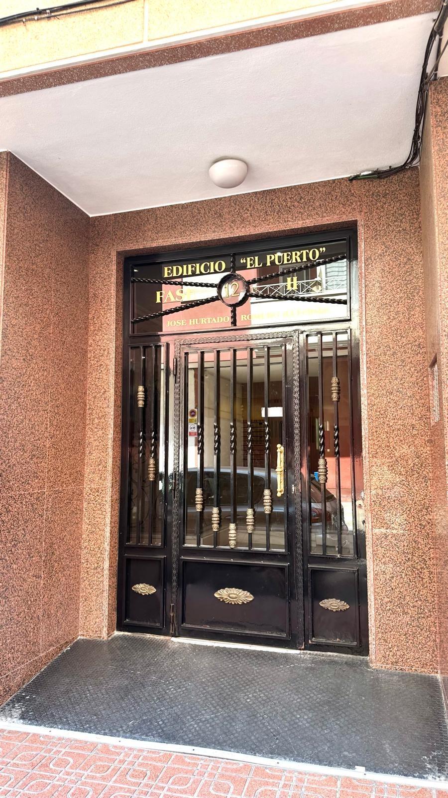 2 Bed, 1 Bath, ApartmentFor Sale, Torrevieja, Alicante