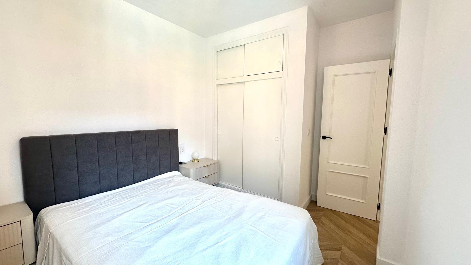 2 Bed, 1 Bath, ApartmentFor Sale, Torrevieja, Alicante