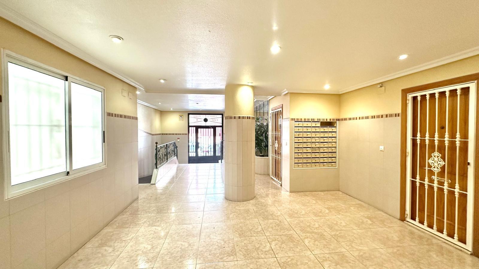 2 Bed, 1 Bath, ApartmentFor Sale, Torrevieja, Alicante