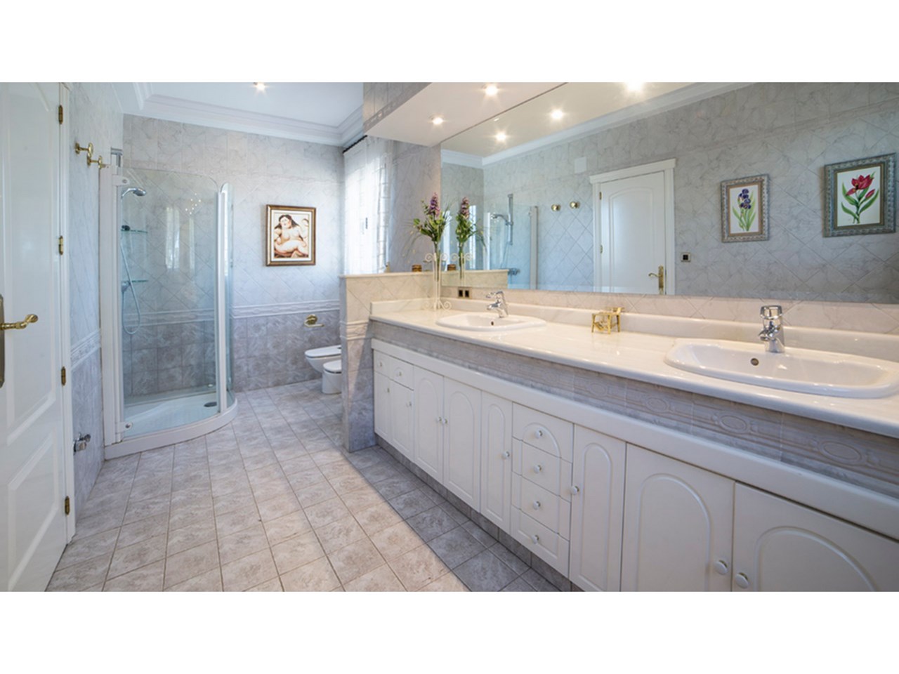 6 Bed, 3 Bath, HouseFor Sale, Yecla, Murcia