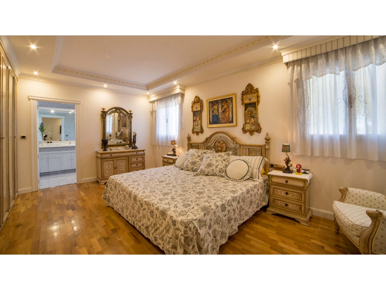 6 Bed, 3 Bath, HouseFor Sale, Yecla, Murcia