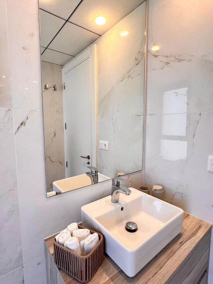 3 Bed, 2 Bath, ApartmentFor Sale, Benidorm, Alicante