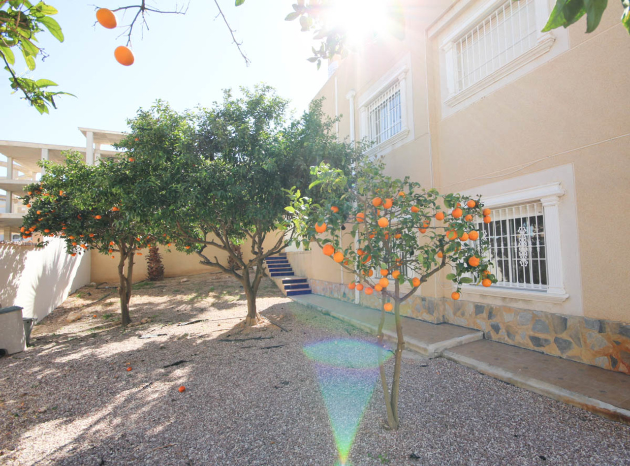 5 Bed, 3 Bath, HouseFor Sale, La Zenia, Alicante