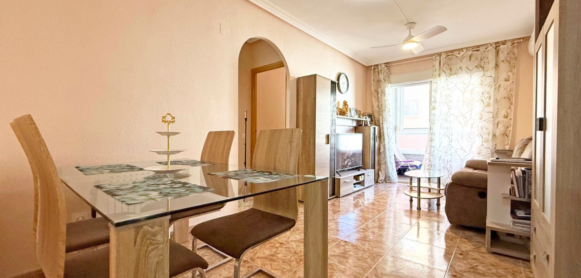 2 Bed, 1 Bath, ApartmentFor Sale, Torrevieja, Alicante