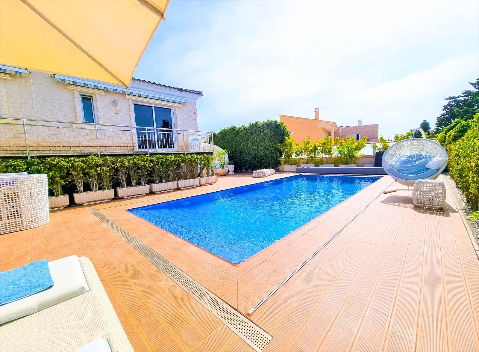 5 Bed, 4 Bath, HouseFor Sale, Torrevieja, Alicante