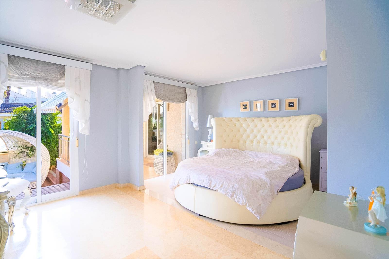 5 Bed, 4 Bath, HouseFor Sale, Torrevieja, Alicante