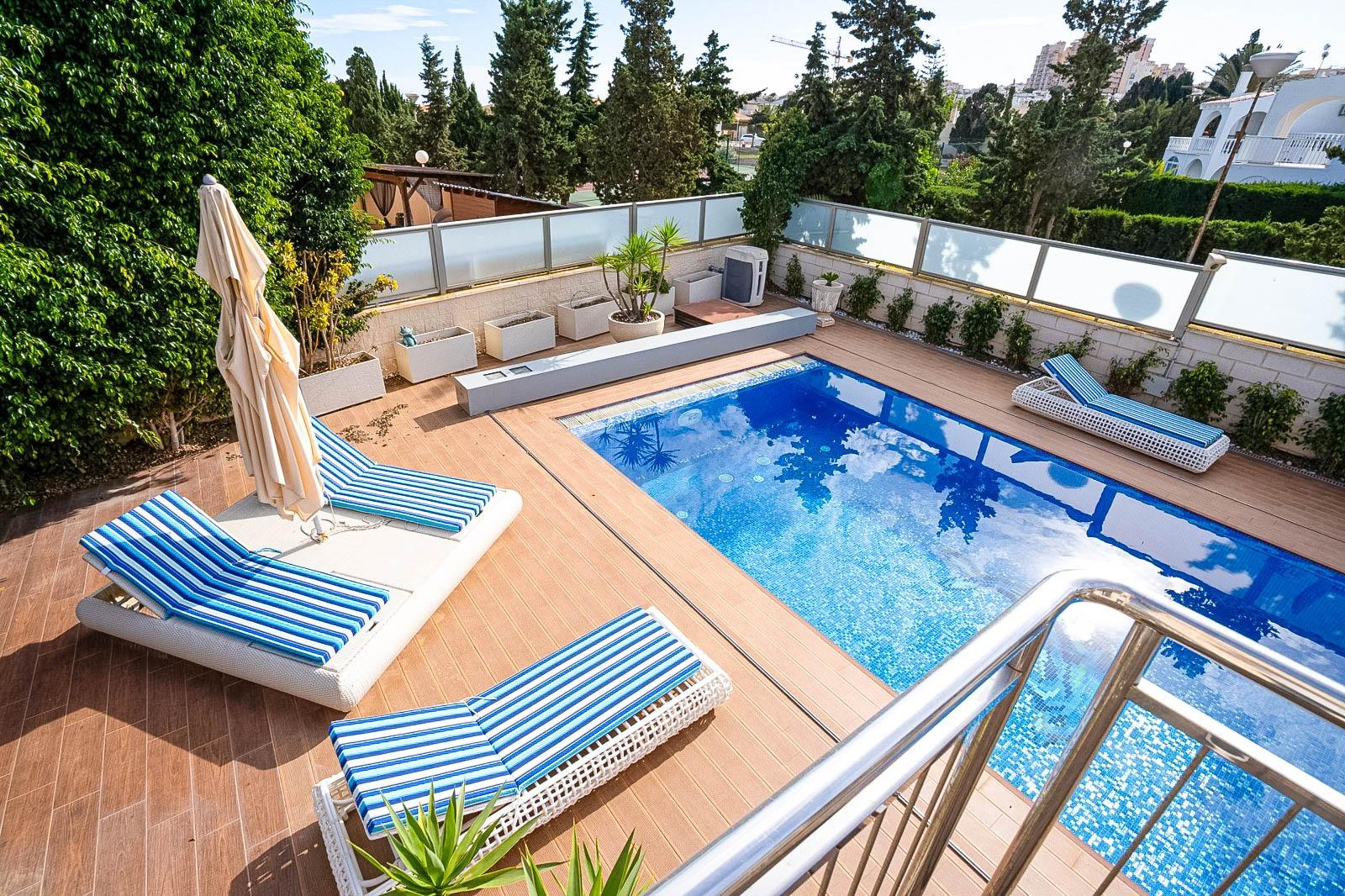 5 Bed, 4 Bath, HouseFor Sale, Torrevieja, Alicante