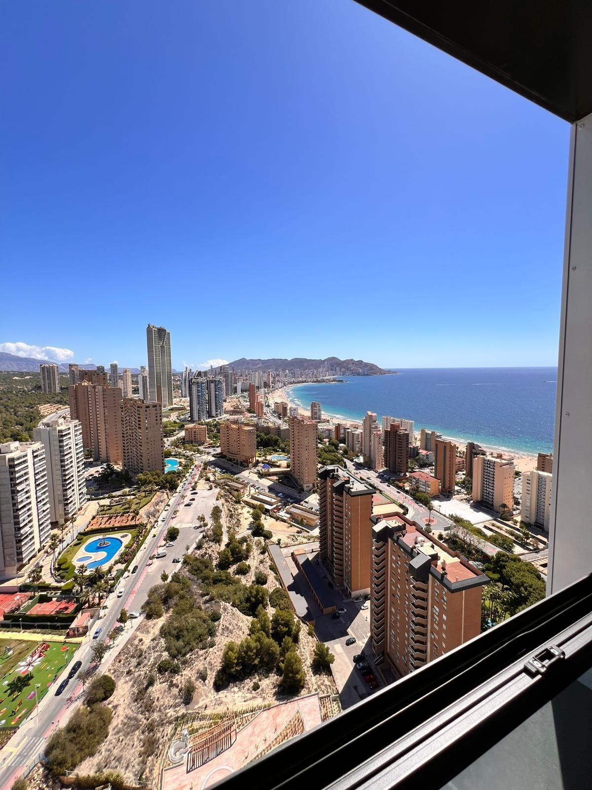 3 Bed, 2 Bath, ApartmentFor Sale, Benidorm, Alicante