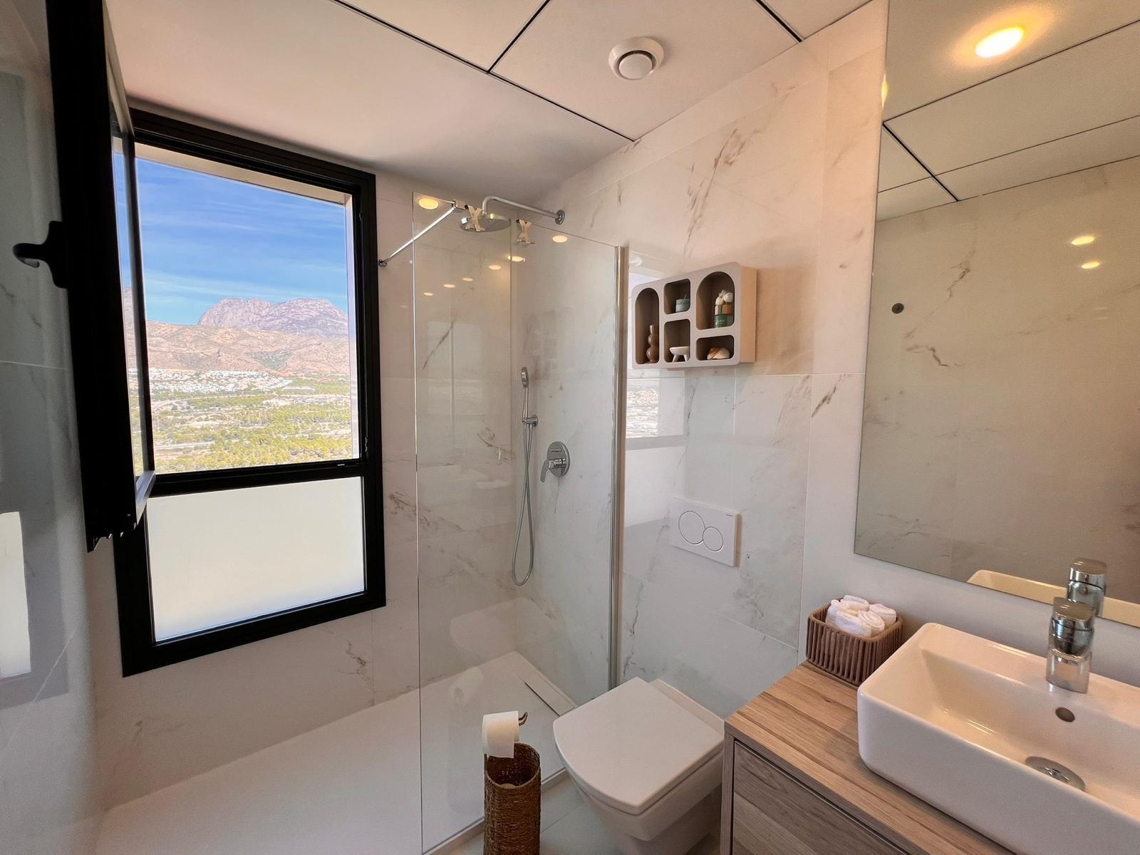 3 Bed, 2 Bath, ApartmentFor Sale, Benidorm, Alicante