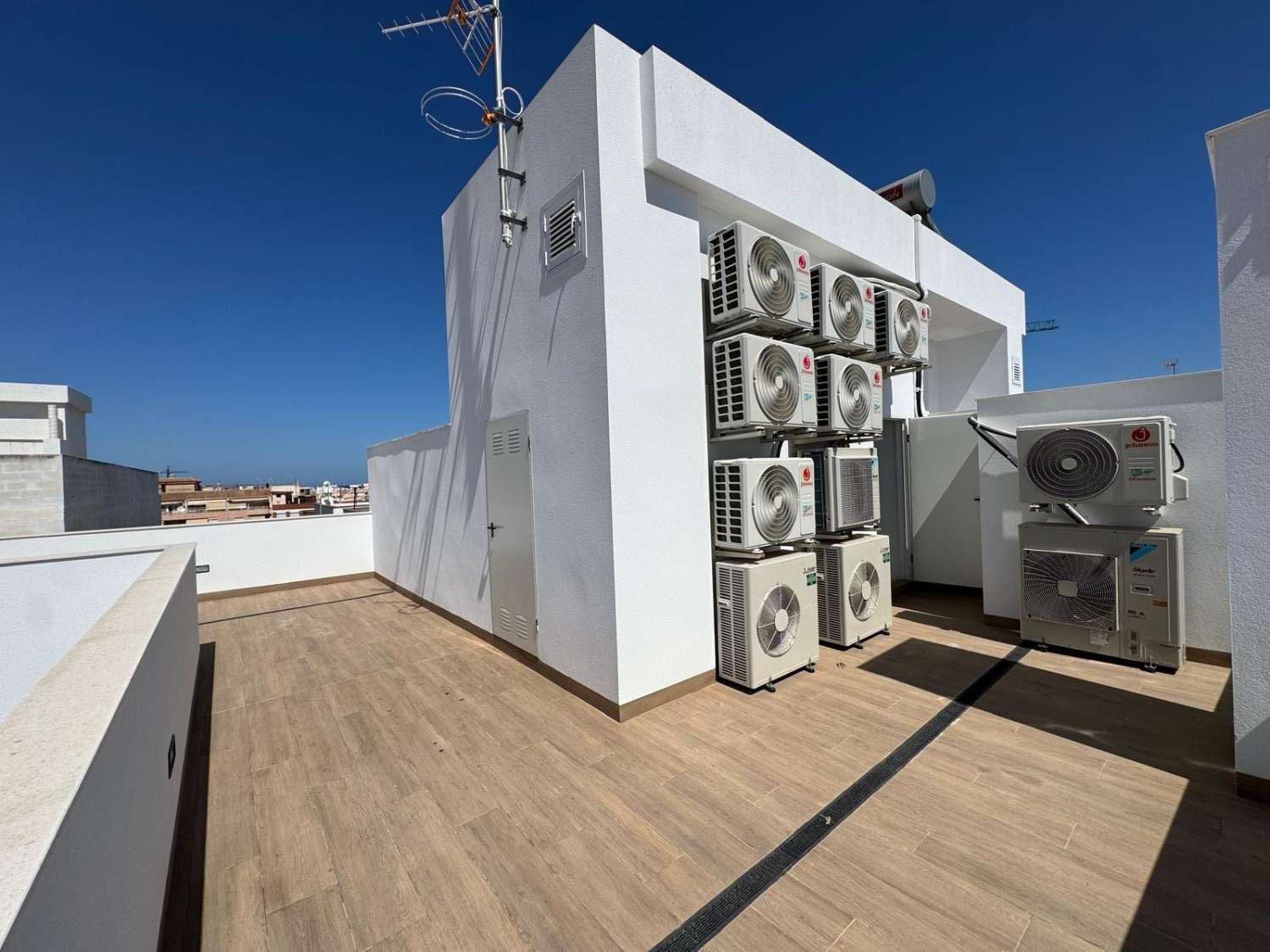 2 Bed, 2 Bath, ApartmentFor Sale, Torrevieja, Alicante 2 Bed, 2 Bath, ApartmentFor Sale, Torrevieja, Alicante