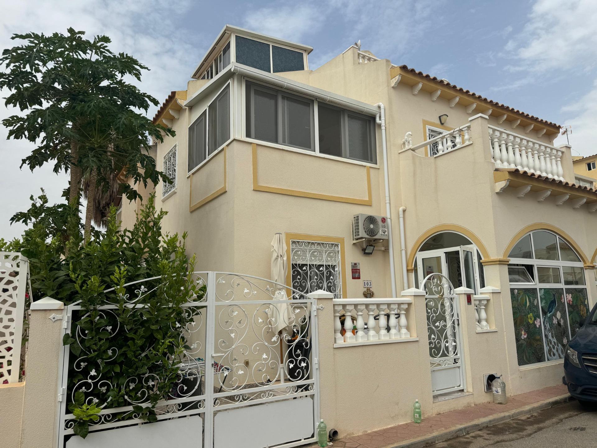 4 Bed, 2 Bath, HouseFor Sale, Orihuela Costa, Alicante
