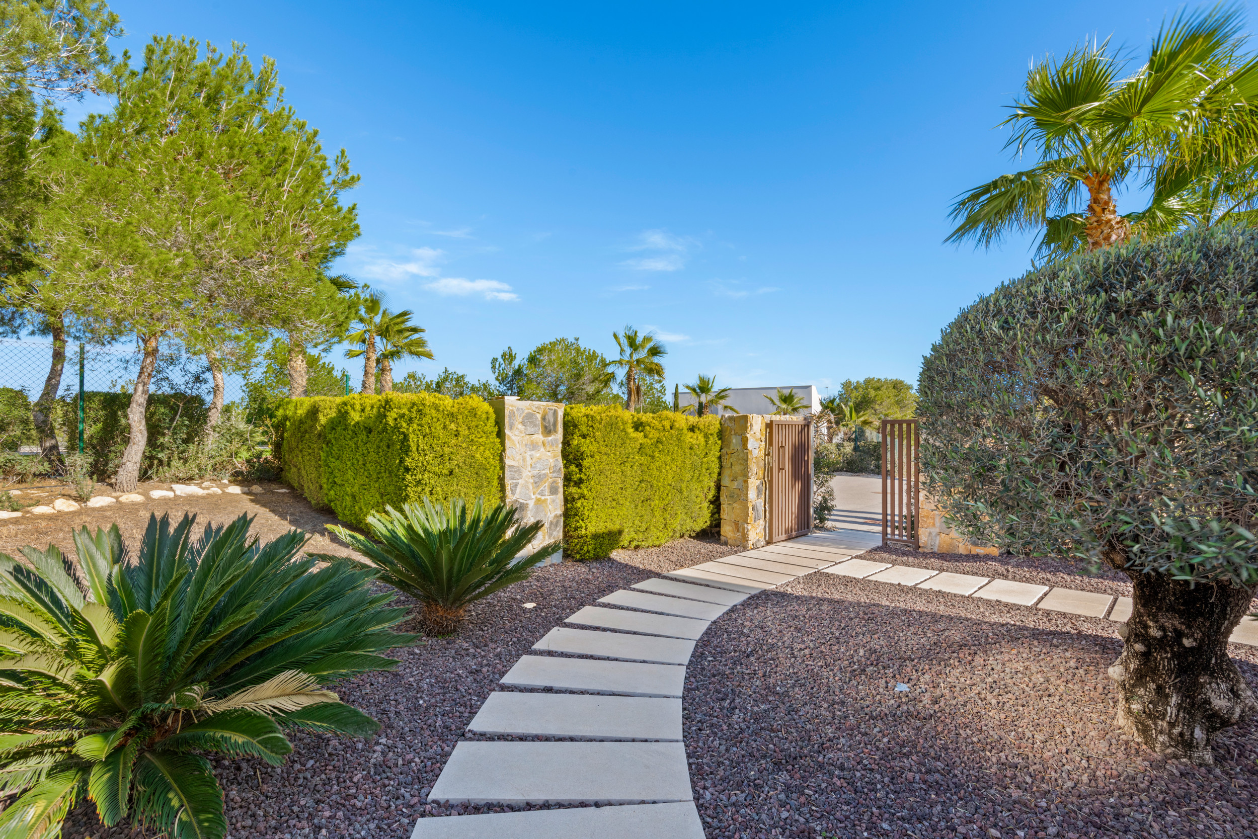 4 Bed, 3 Bath, HouseFor Sale, Dehesa de Campoamor, Alicante