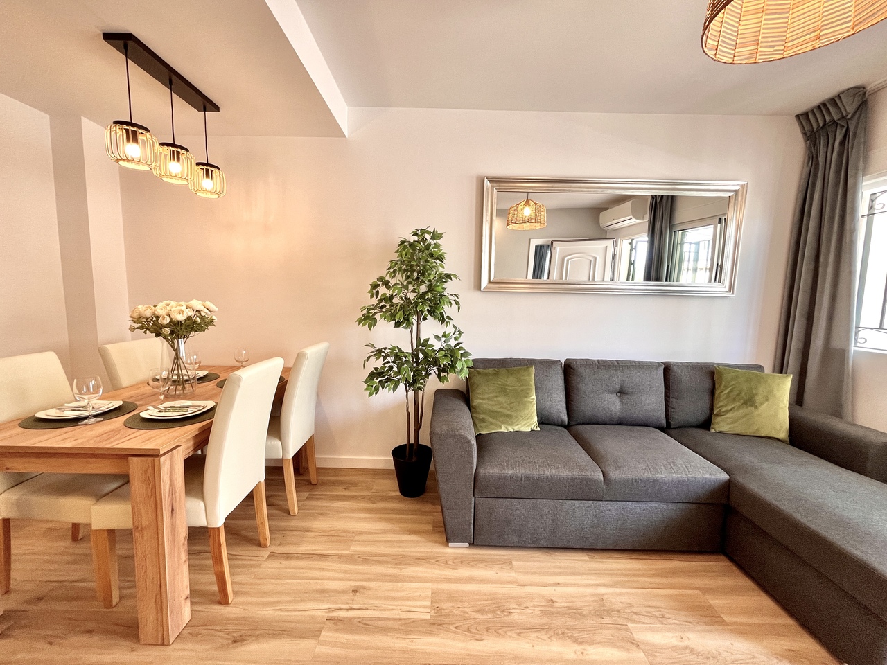 3 Bed, 2 Bath, HouseFor Sale, Playa Flamenca, Alicante