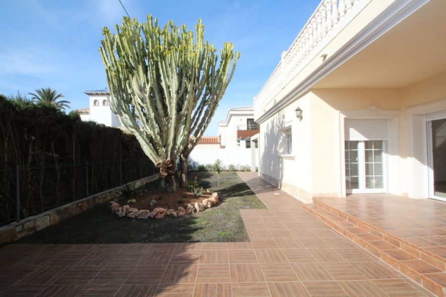 4 Bed, 4 Bath, HouseFor Sale, Orihuela Costa, Alicante