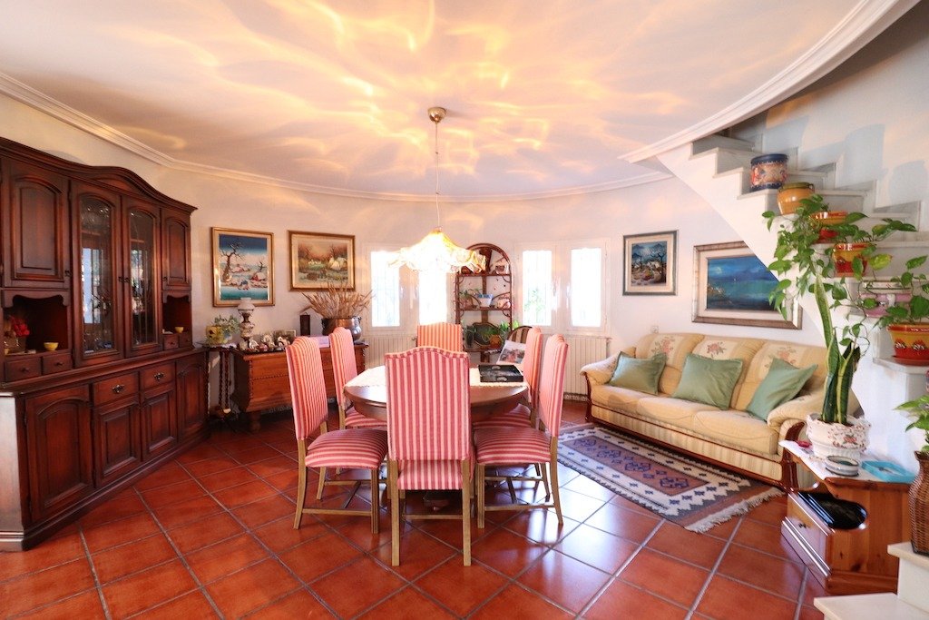 5 Bed, 3 Bath, HouseFor Sale, Torrevieja, Alicante